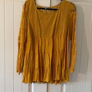 Size L lace and lined babydoll top